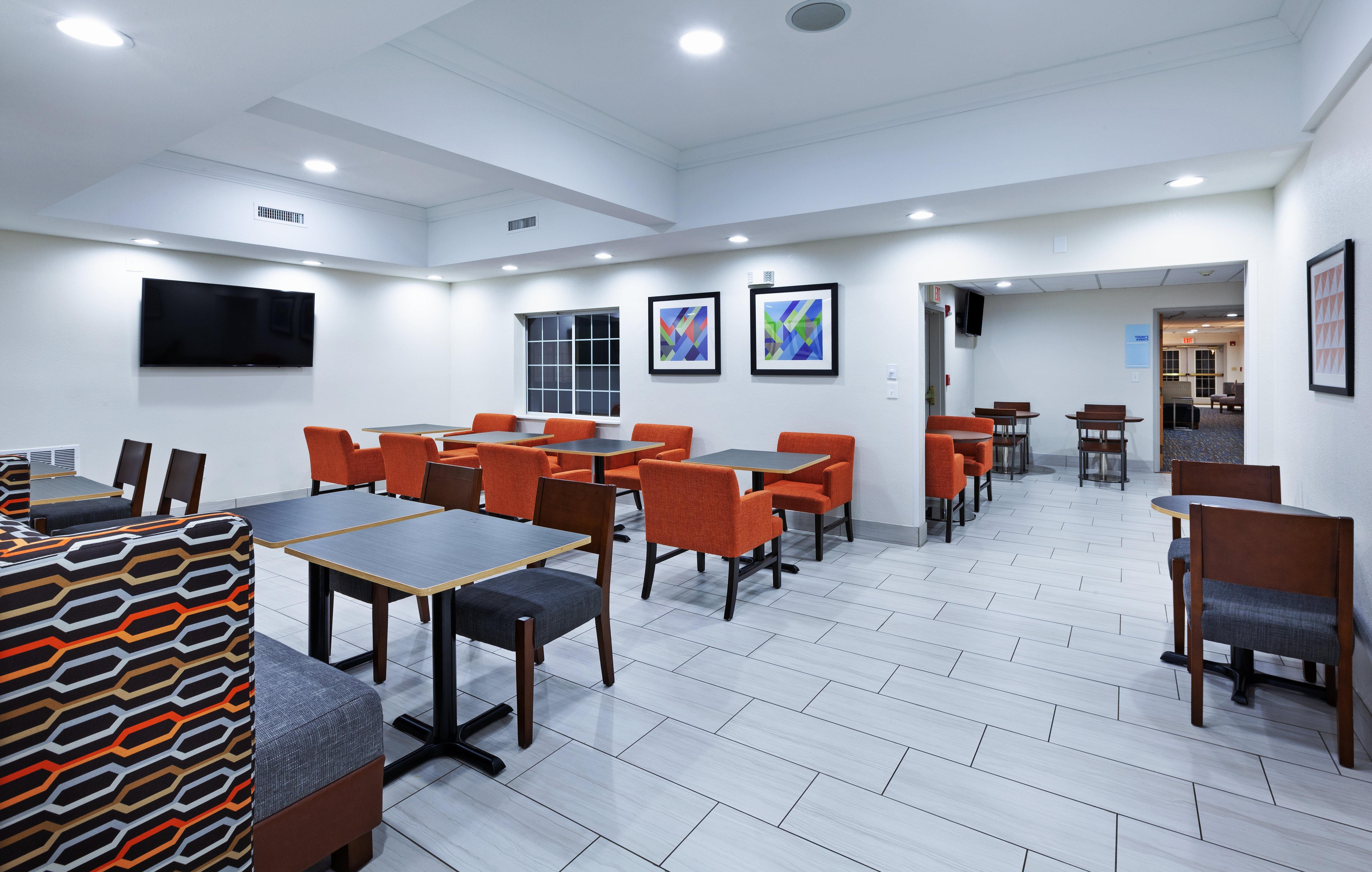 Holiday Inn Express Hotel And Suites Jenks, An Ihg Hotel Extérieur photo